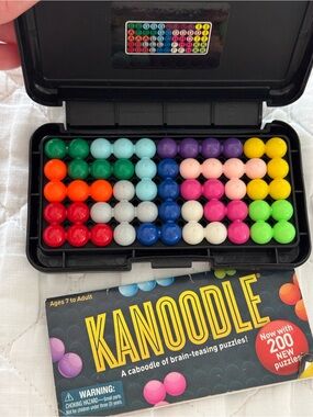 Kanoodle Pocket Puzzle Game - Multicolor